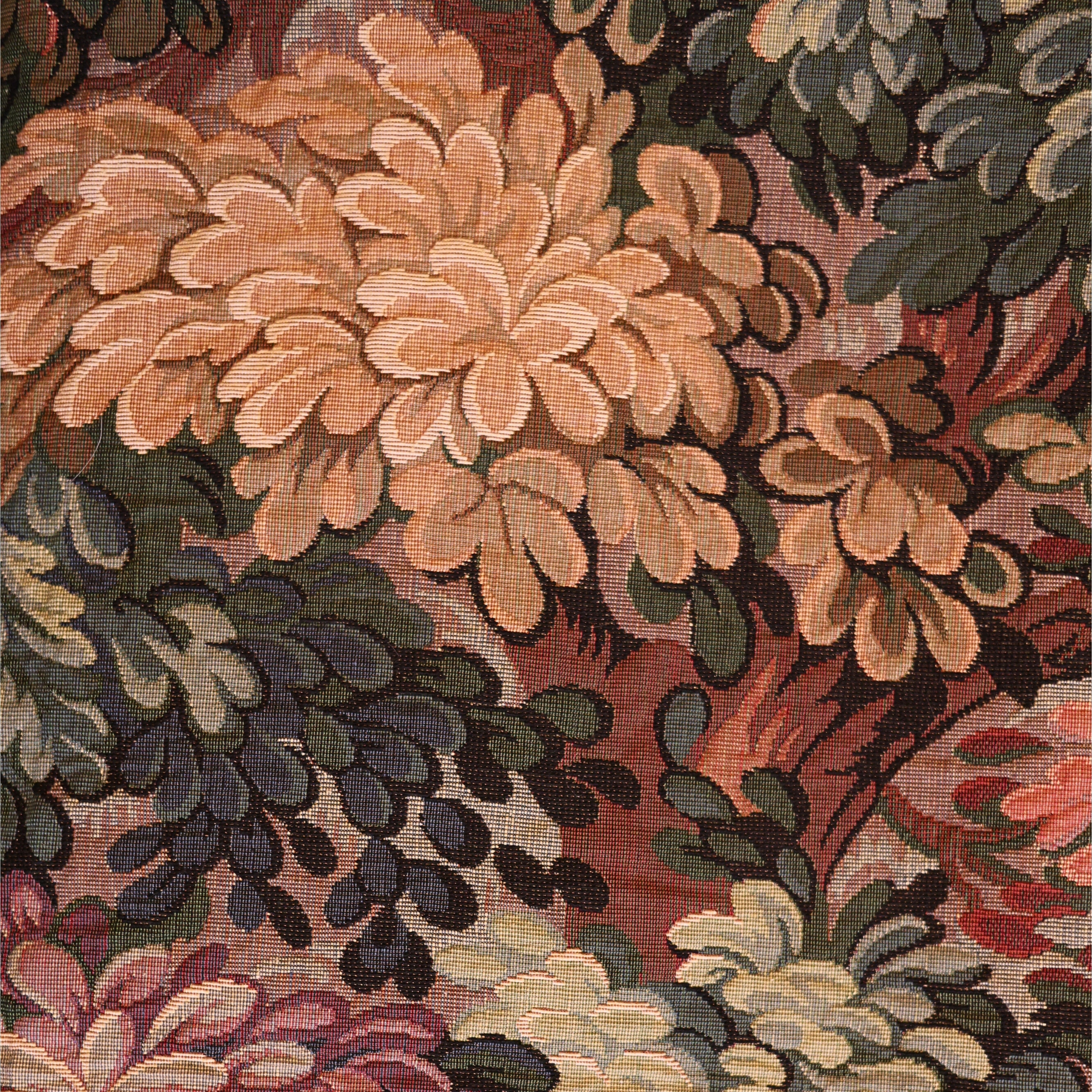 Verdure Tapestry–Style Tablecloth / Throw