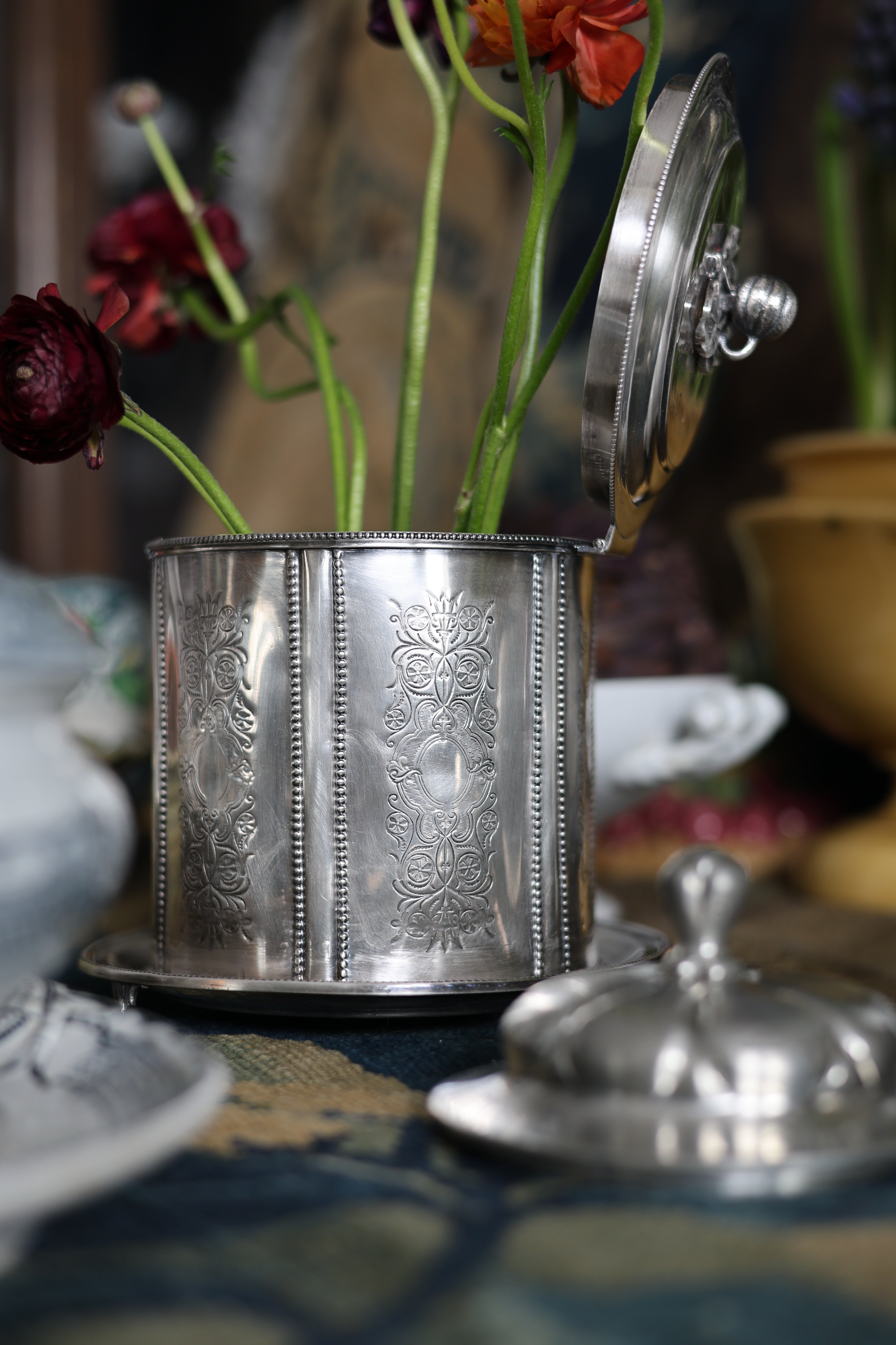 English Silverplate Biscuit Barrel with Squash Finial