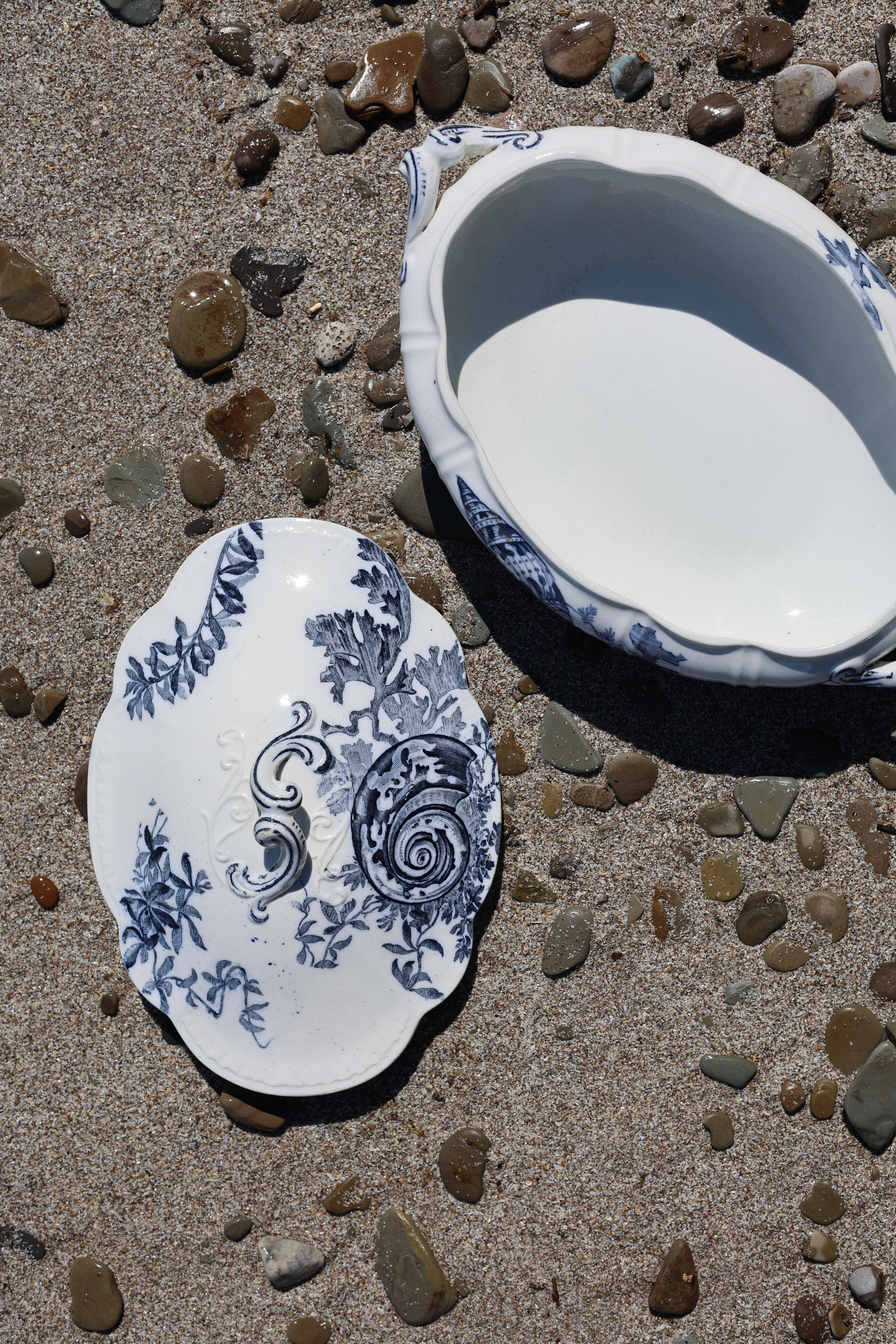 c. 1870 Wedgwood "Neptune" Covered Dish