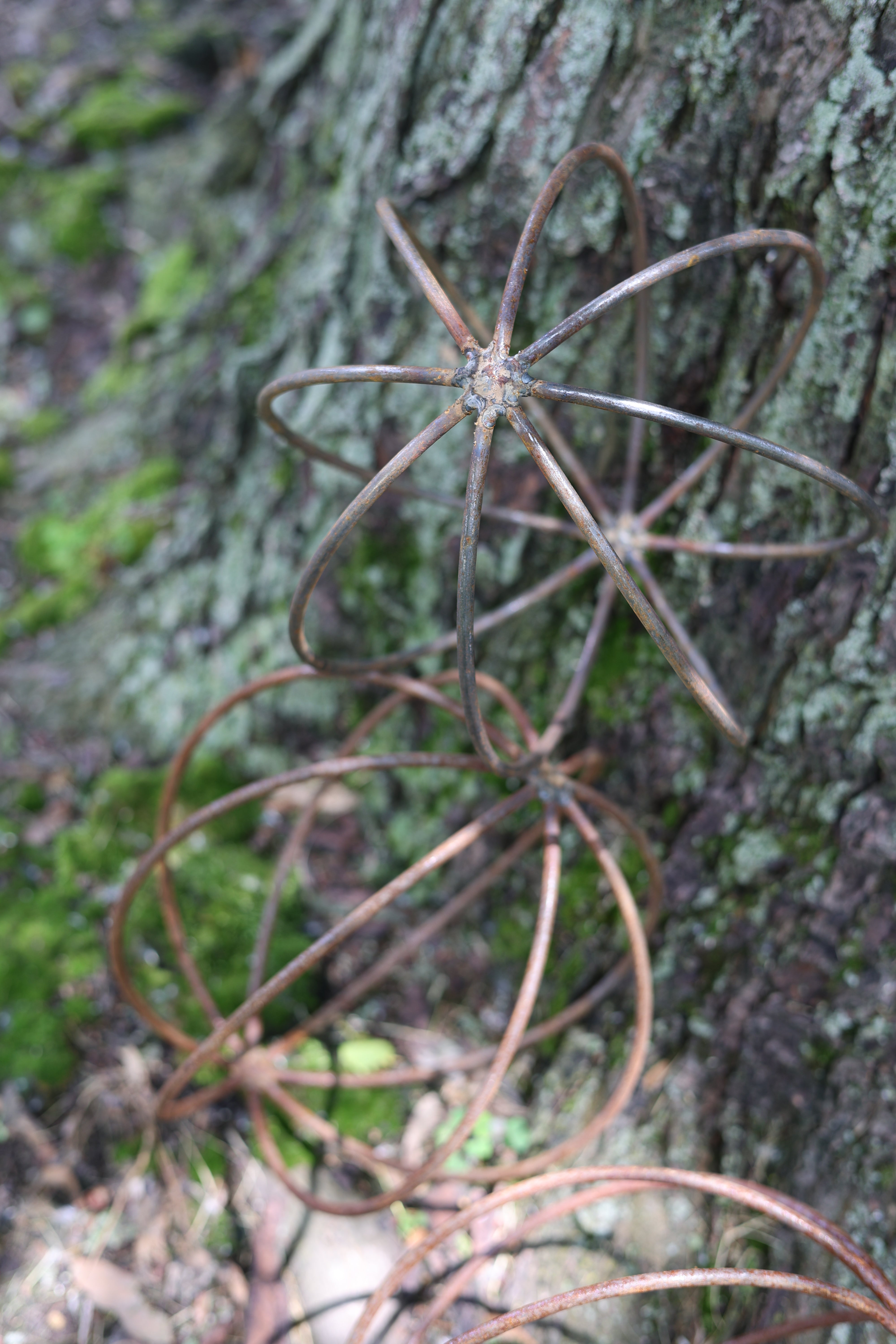 Decorative Iron Garden Orb