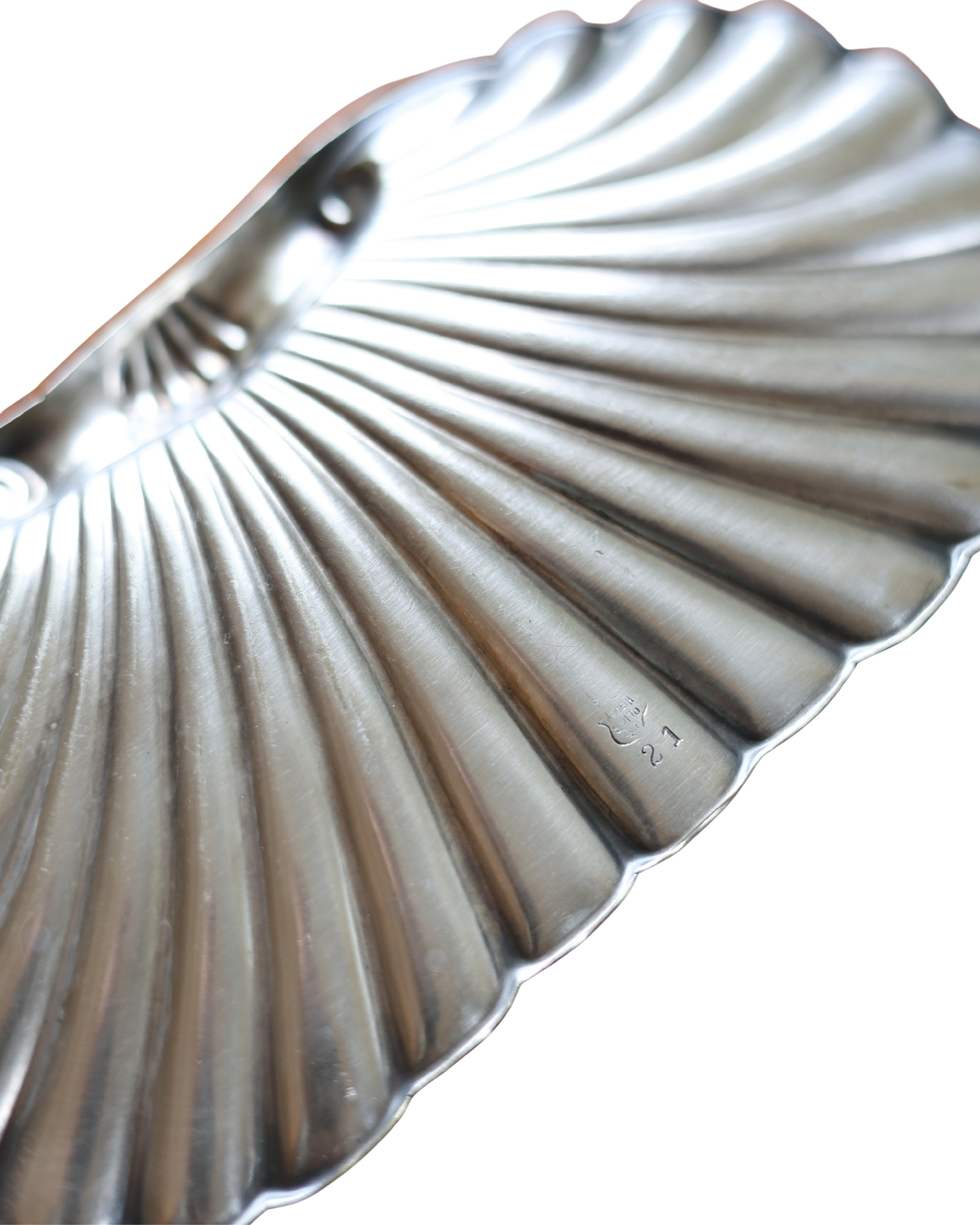 Victorian Shell-Form Crumb Scoop-3