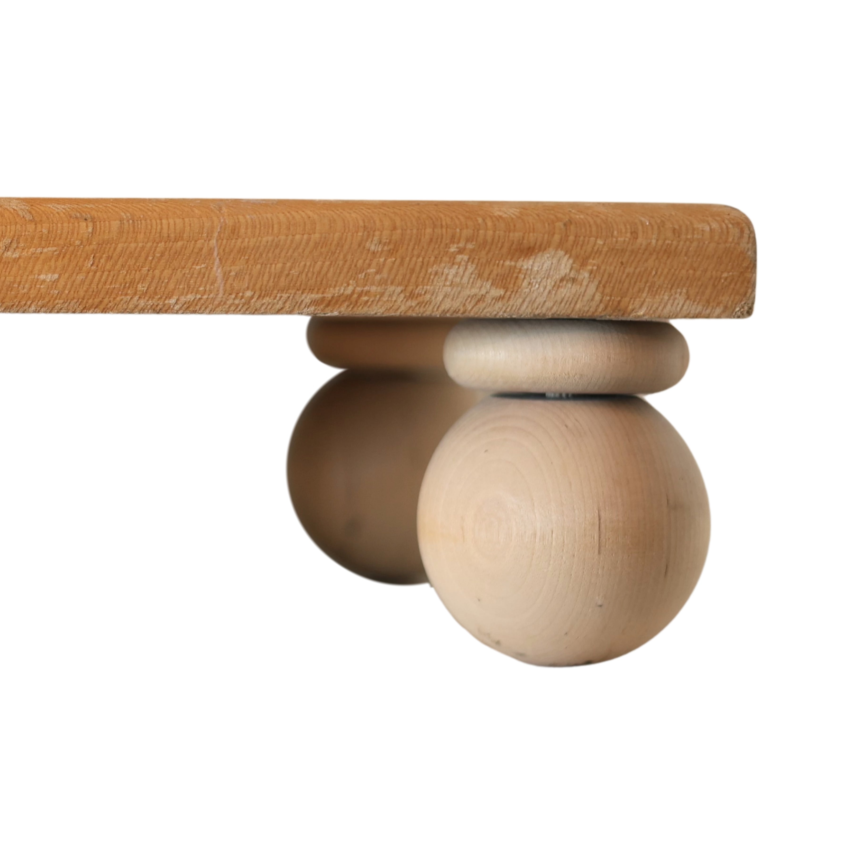 Wooden Ball Foot Riser Cutting Board