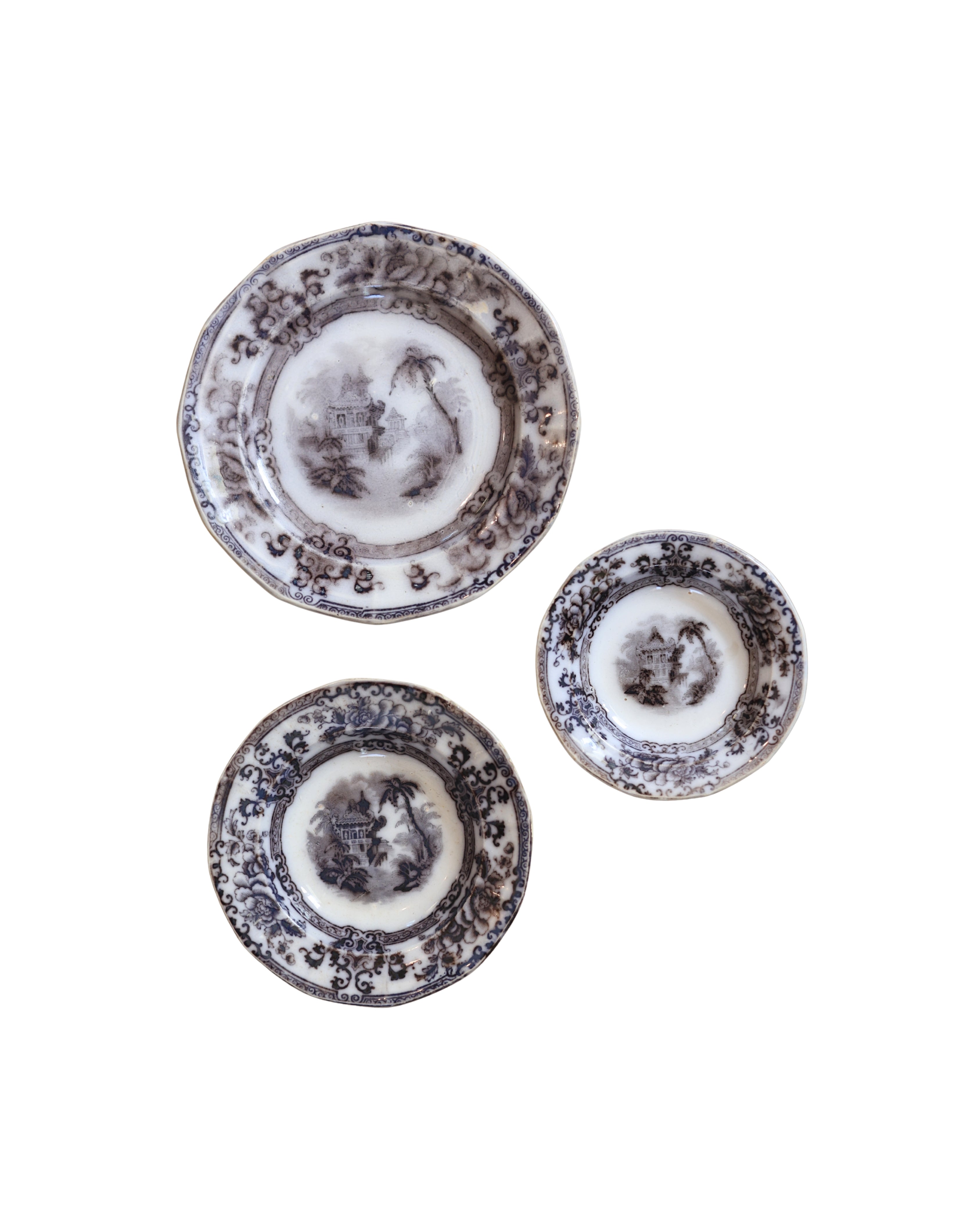 Davenport "Cyprus" Plate Trio