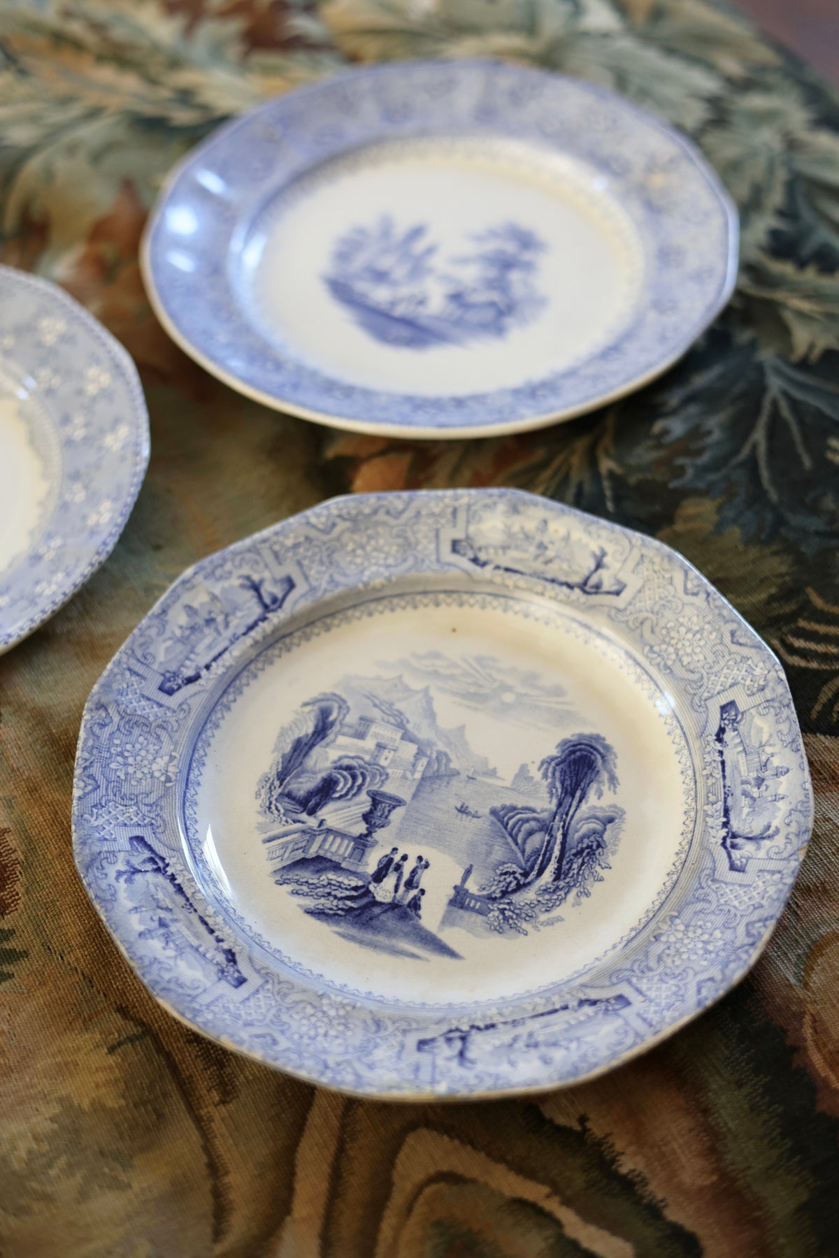 J. Wedgwood “Columbia” Luncheon Plate, c. 1848-2