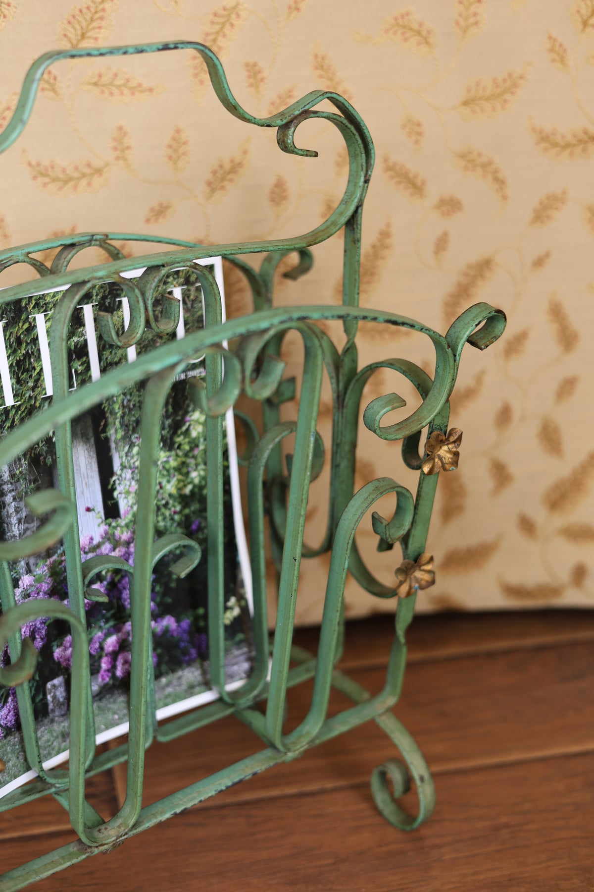 Scrollwork Iron Magazine Rack-5