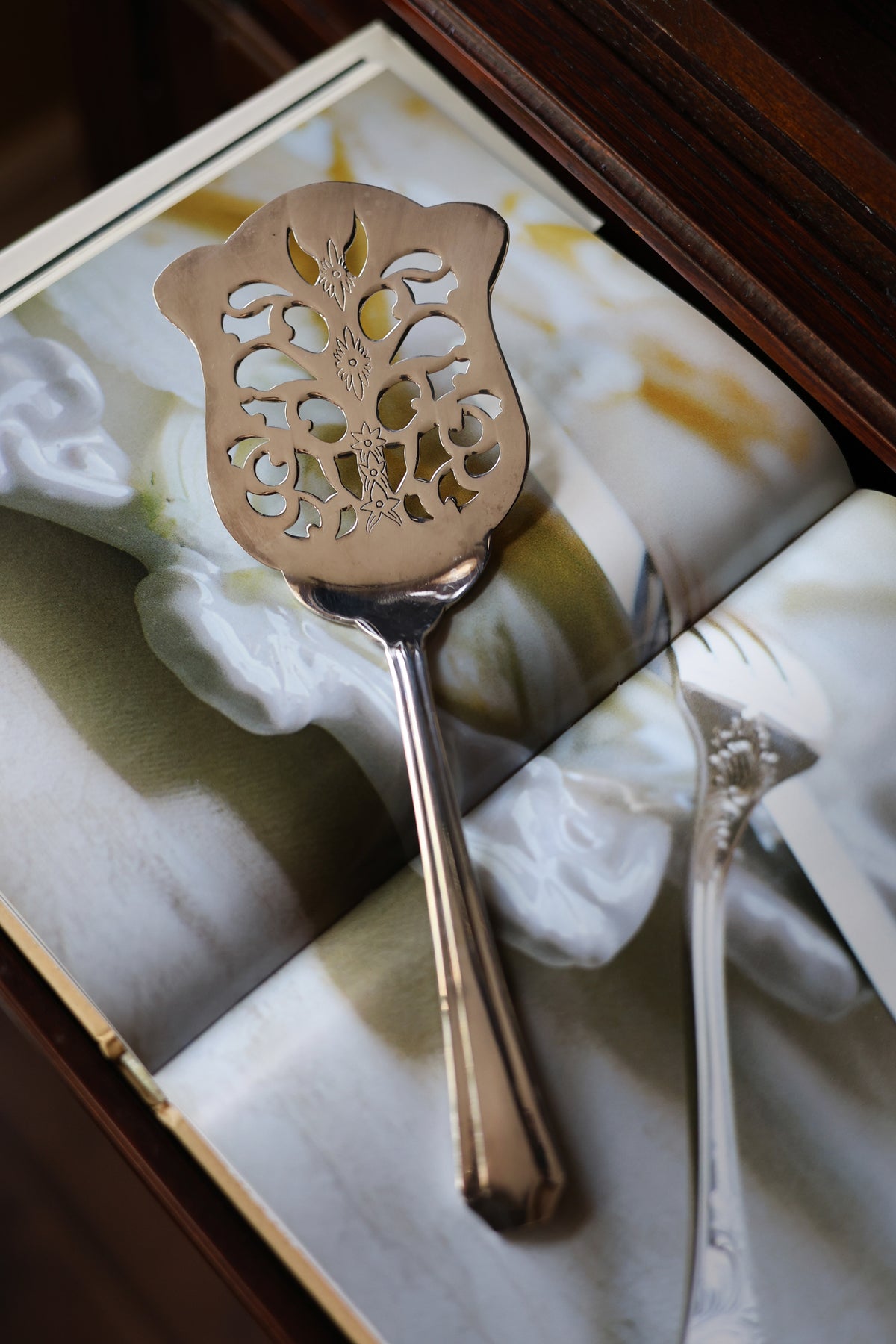 Wallace Pierced Tomato Server-1