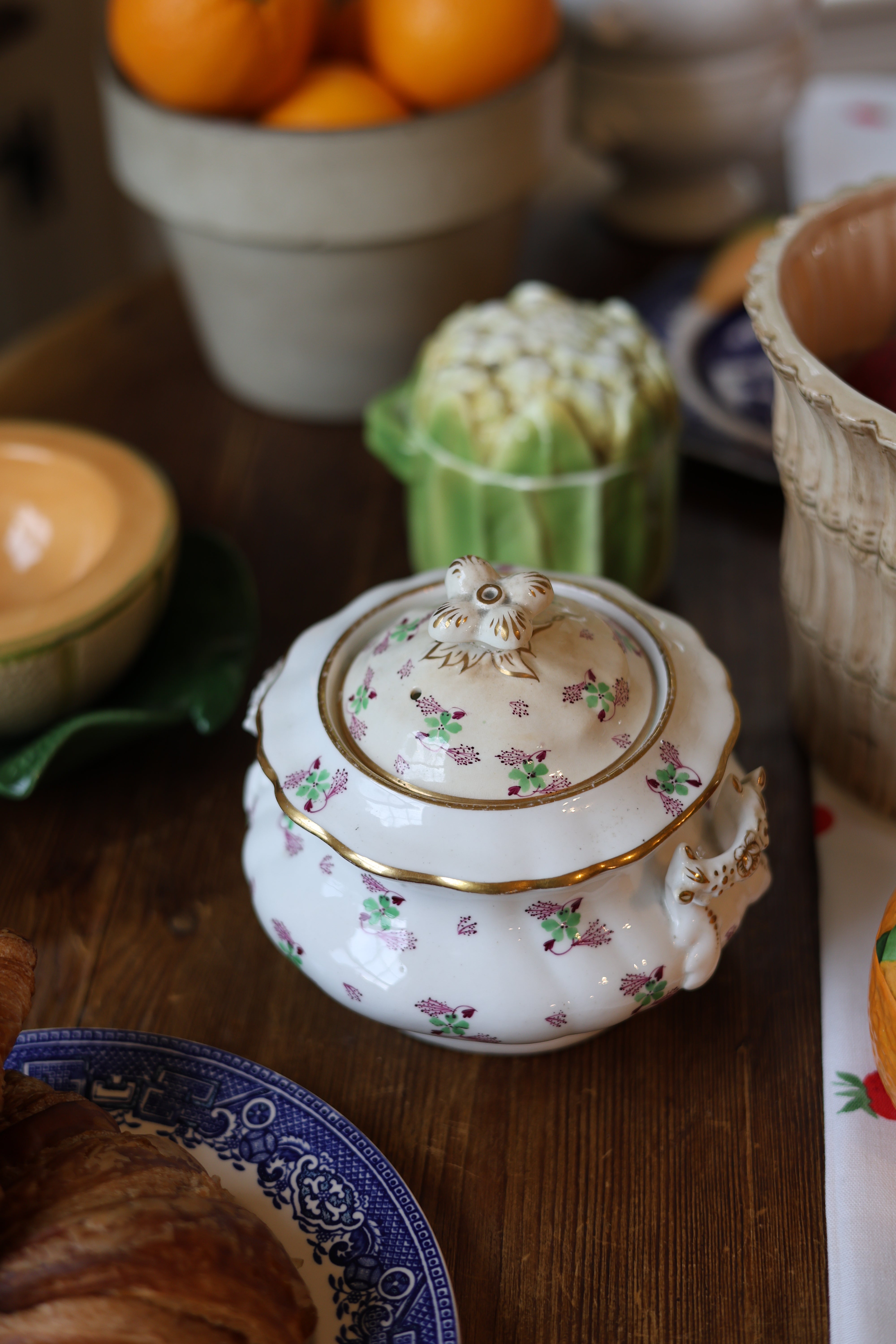 Soft-Paste Porcelain Sprig Ware Sugar Pot, c. 1835–1850