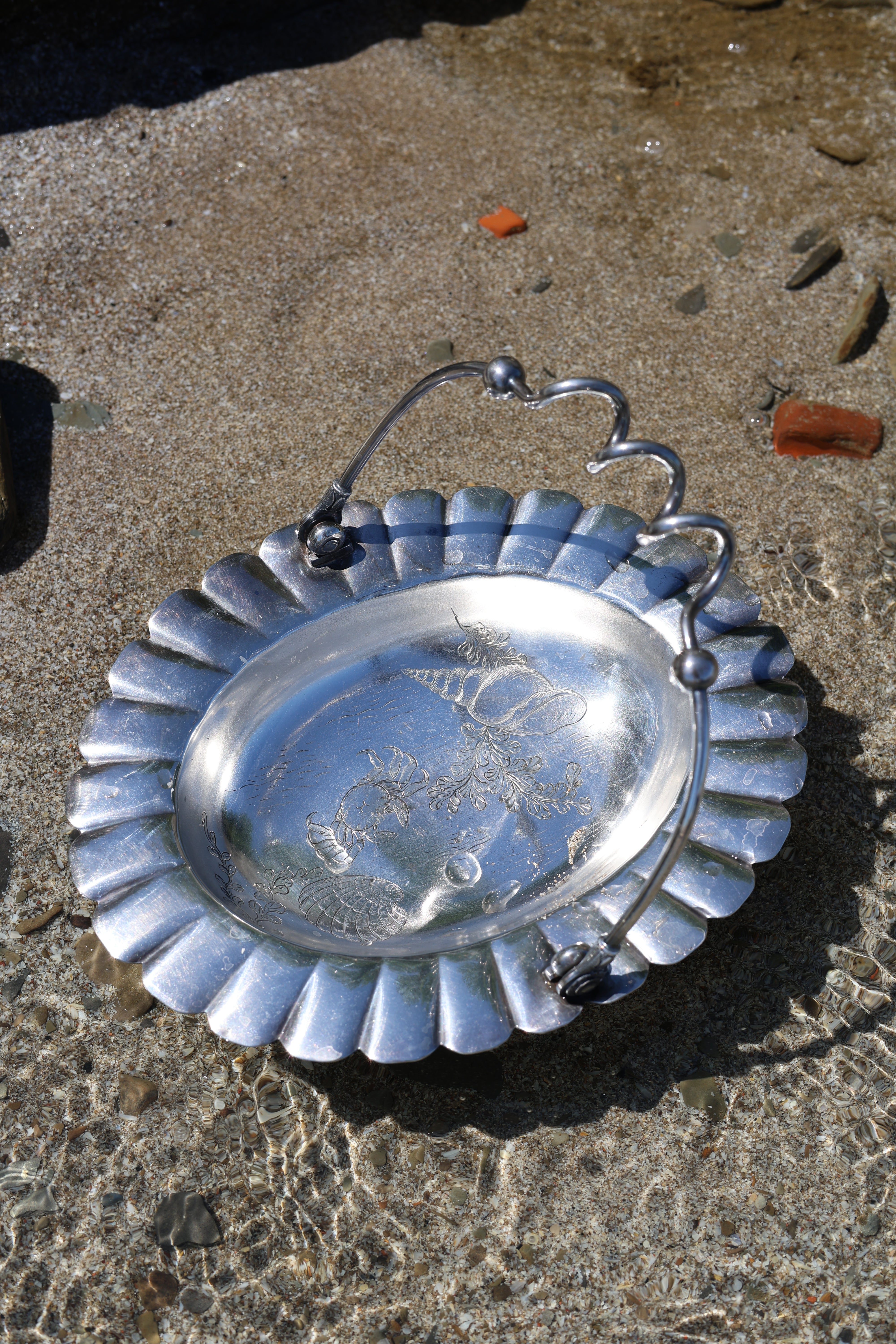 Scallop Basket with Crab & Shell Engraving