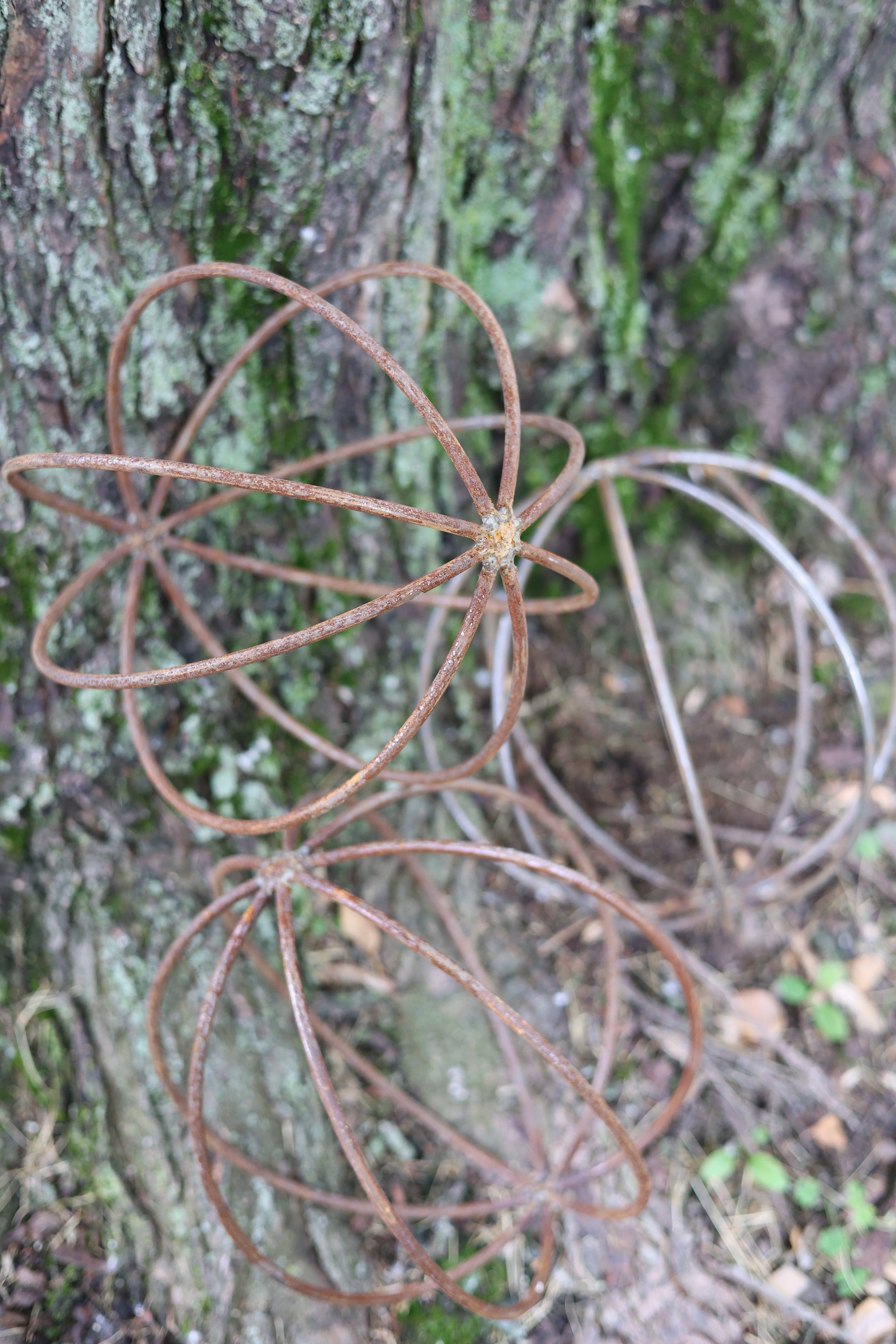 Decorative Iron Garden Orb