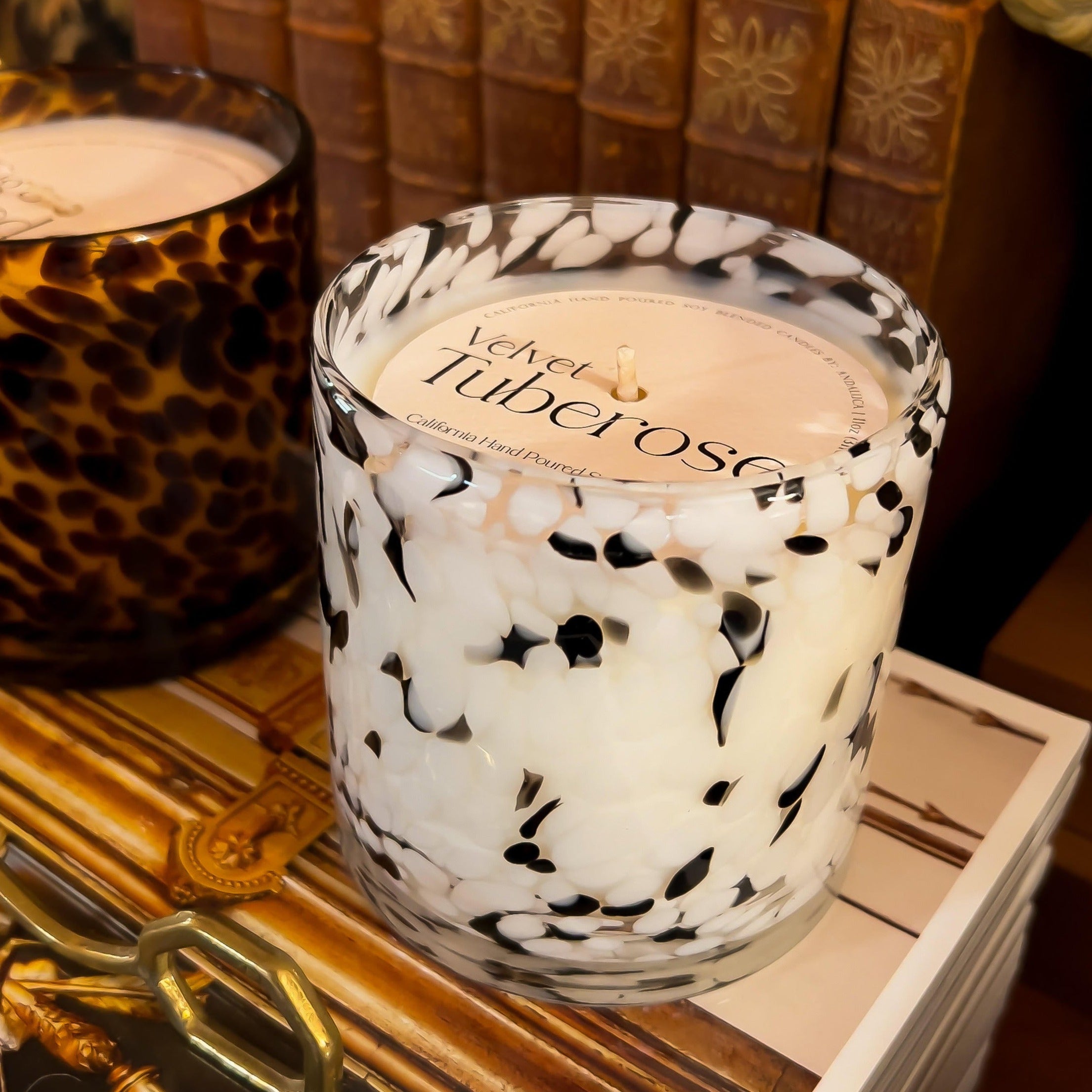 Velvet Tuberose Black & White Tortoise Candle